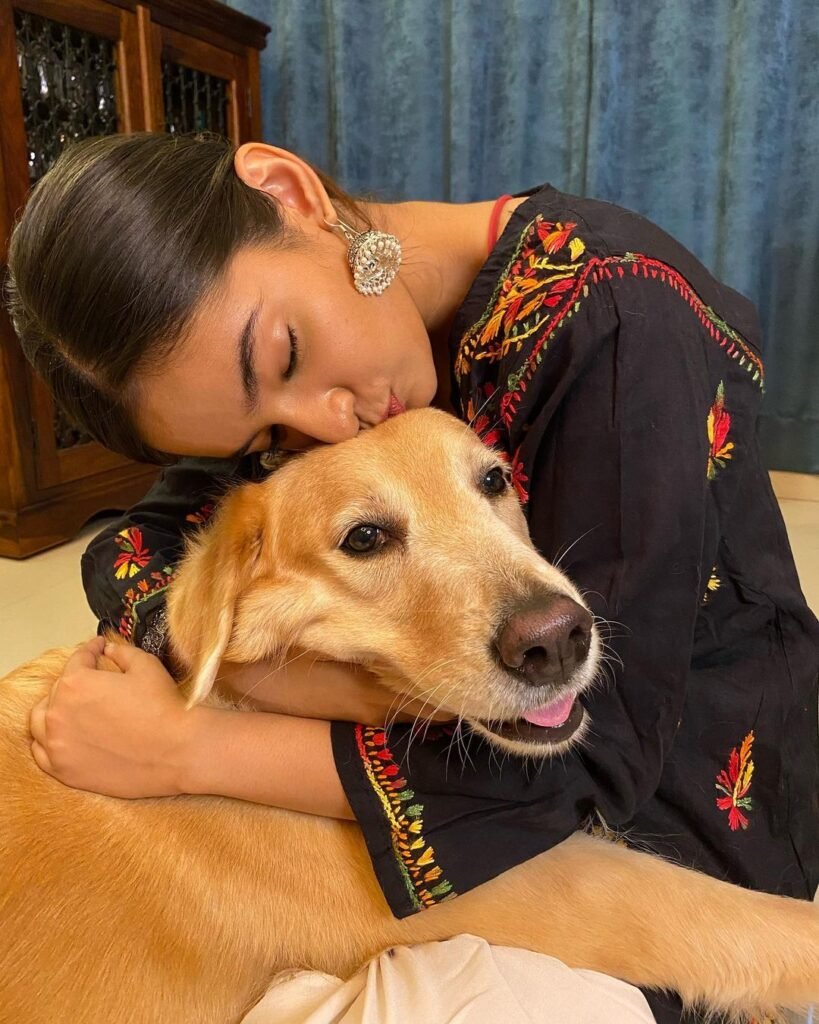 Anushka Sen and her Dog